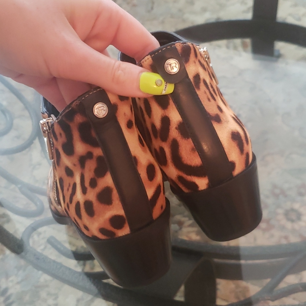 New Taryn rose loepard booties - Picture 4 of 6